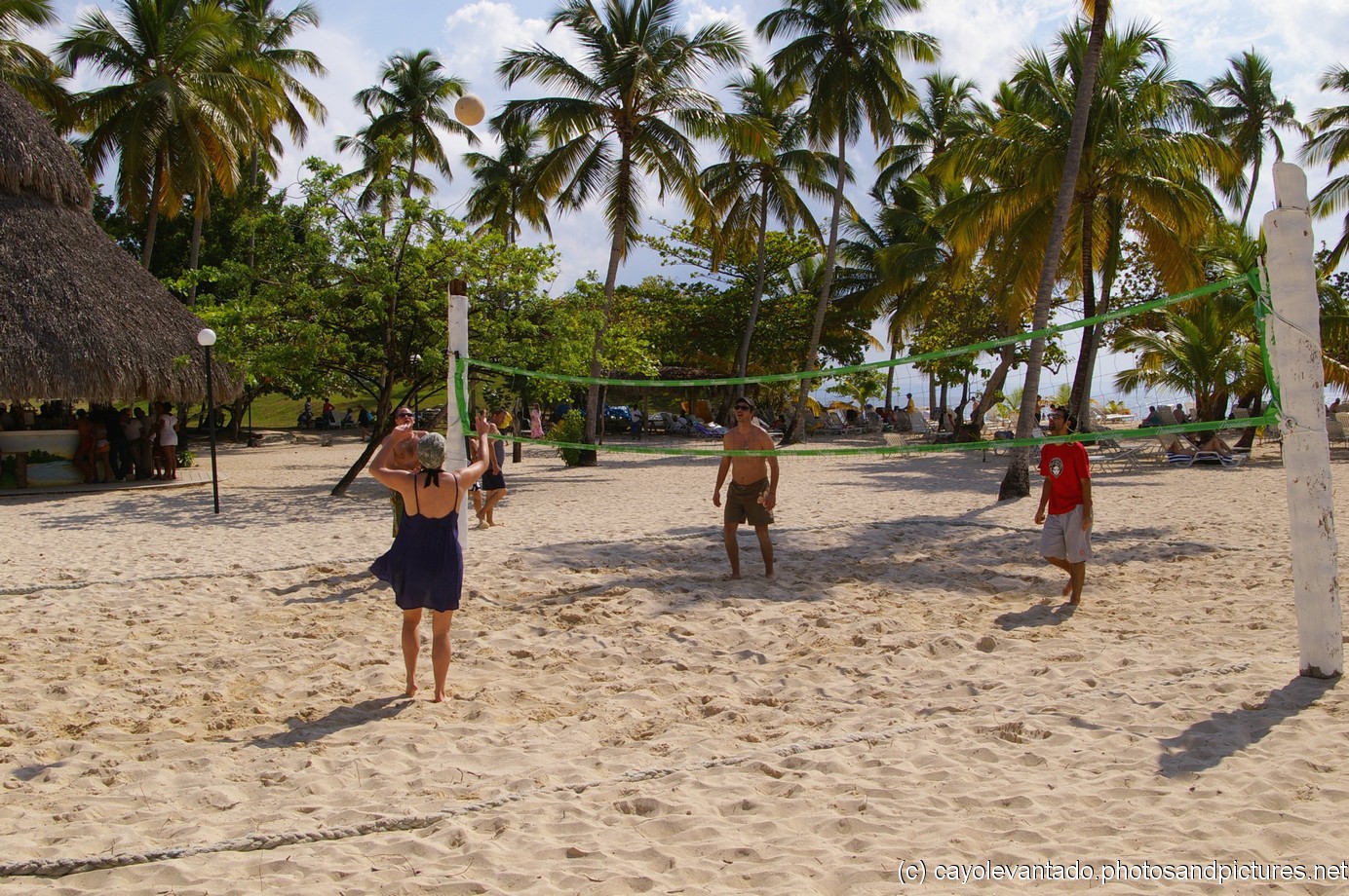 People playing volleyball at Cayo Levantado.jpg