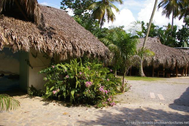 Restrooms at Cayo Levantado.jpg