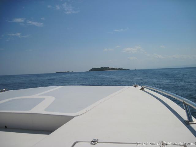 View from front of tender boat going to Cayo Levantado.jpg