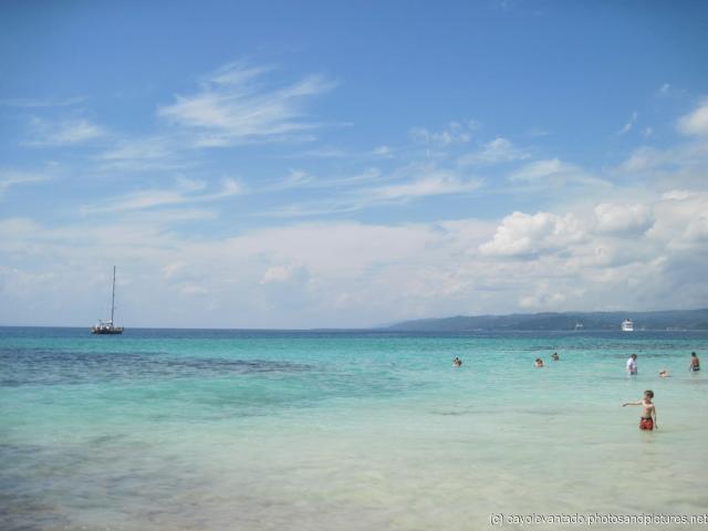 View of Dominican Republic island from Cayo Levantado.jpg