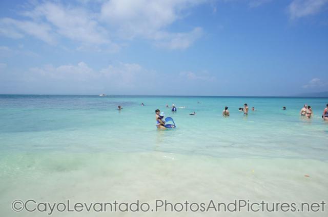 Darwin and mommy in the waters of Cayo Levantado beach.jpg