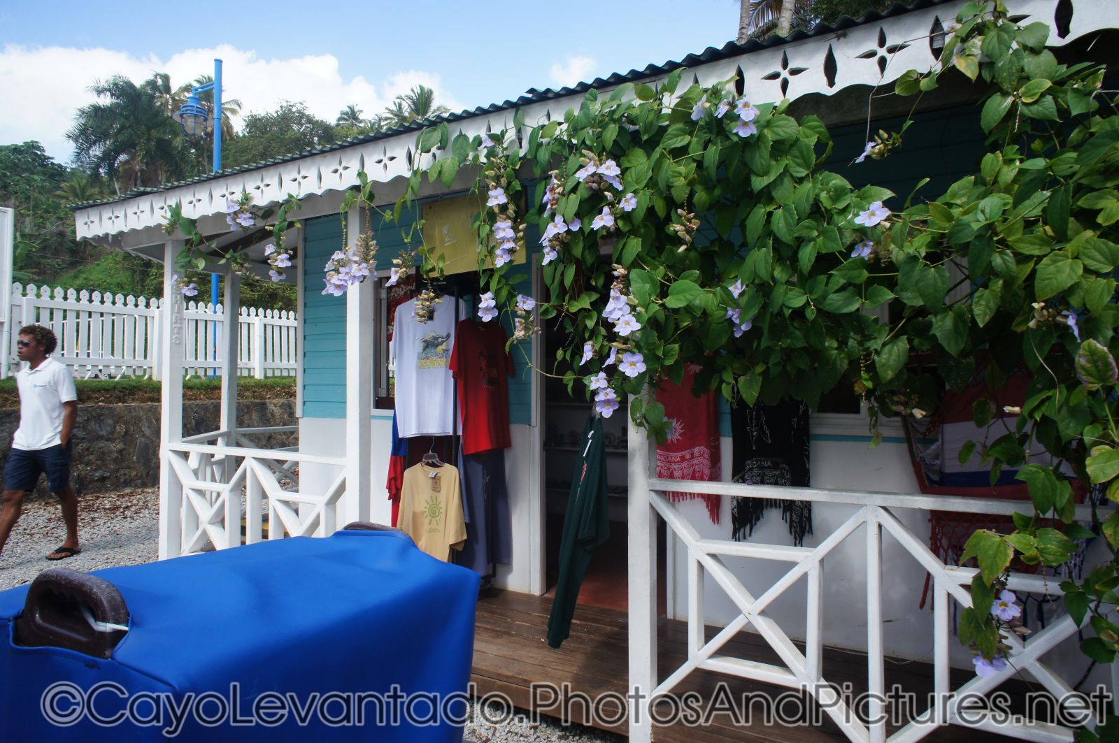 Samana gift shop.jpg
