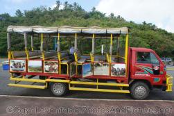Samana tour bus.jpg