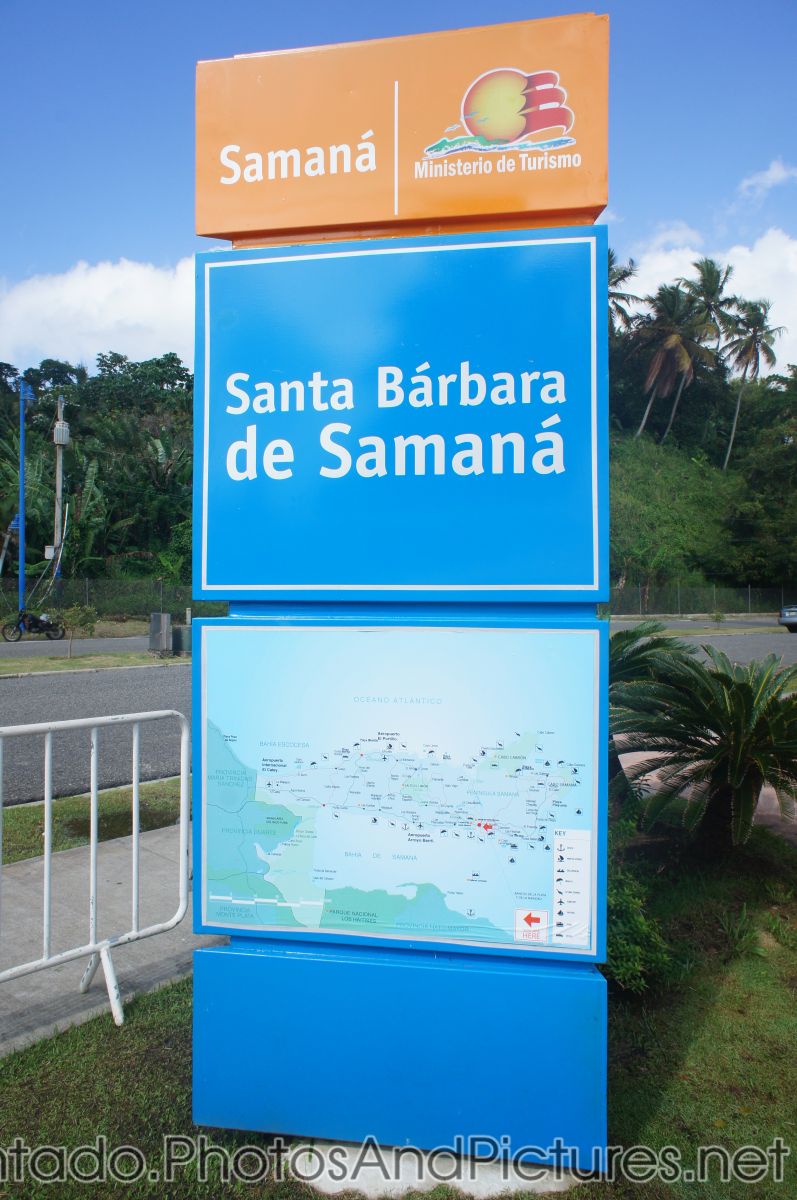 Santa Barbara Samana sign.jpg